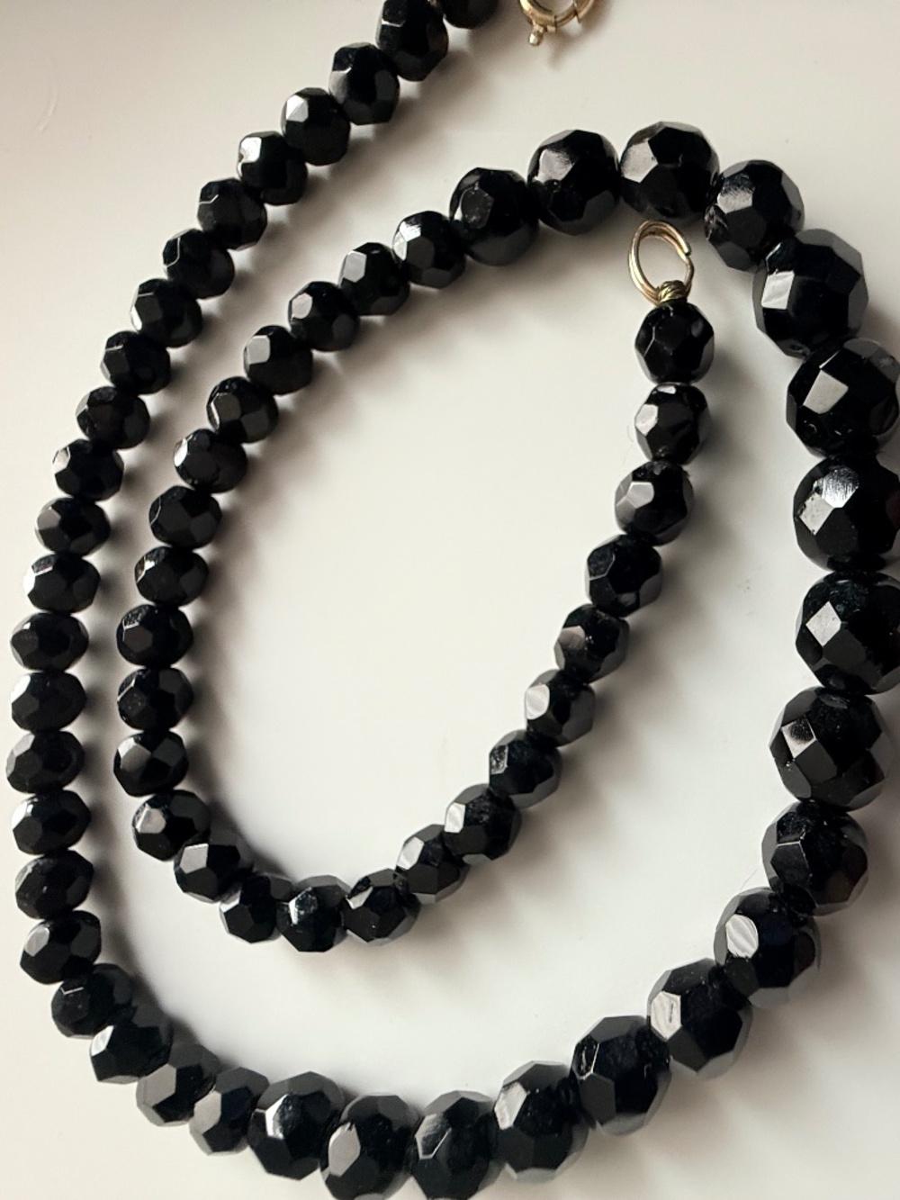 Vintage Black Glass Necklace - Picture 4 of 6